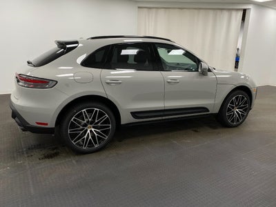 2026 Porsche Macan AWD