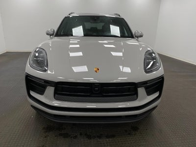 2026 Porsche Macan AWD