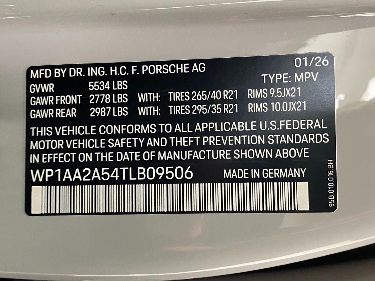 2026 Porsche Macan AWD