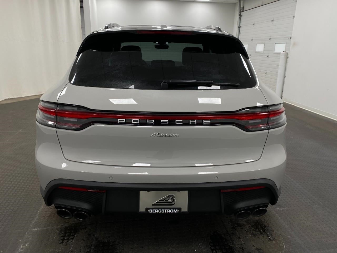 2026 Porsche Macan AWD