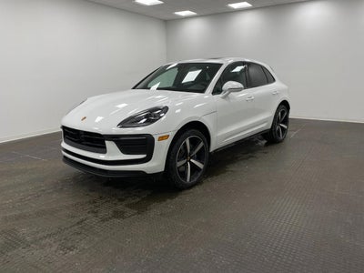 2026 Porsche Macan AWD