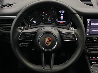 2026 Porsche Macan AWD