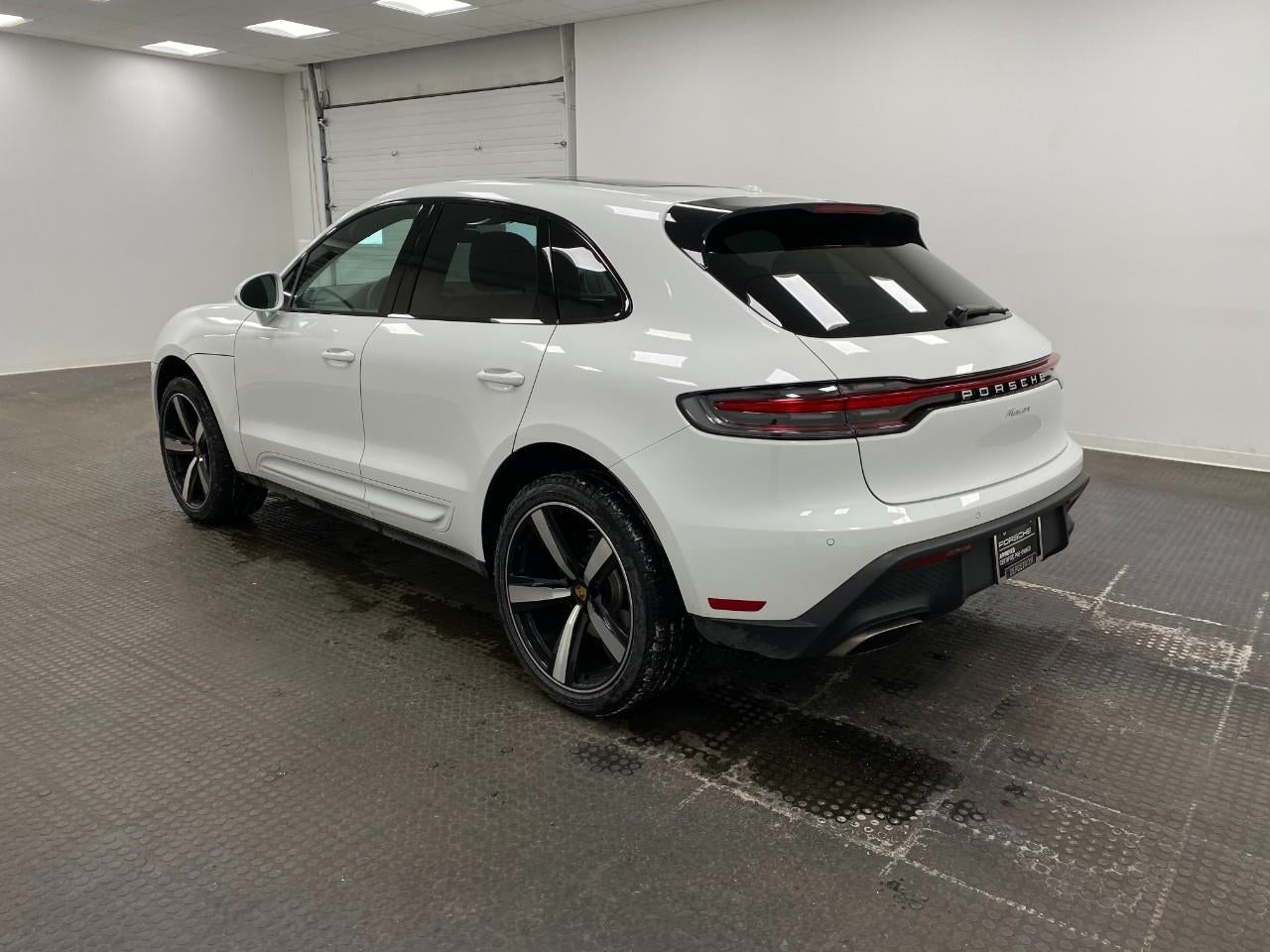 2026 Porsche Macan AWD