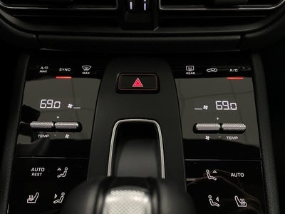 2026 Porsche Macan AWD