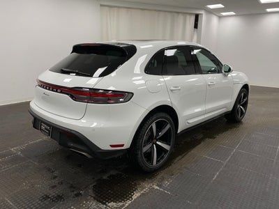 2026 Porsche Macan AWD