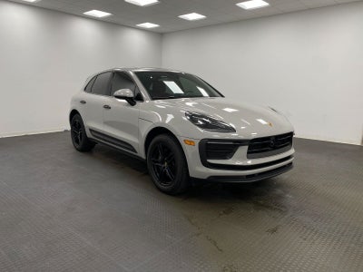 2025 Porsche Macan AWD