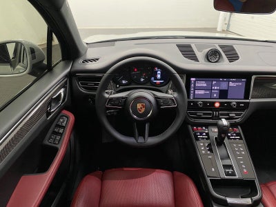 2025 Porsche Macan AWD