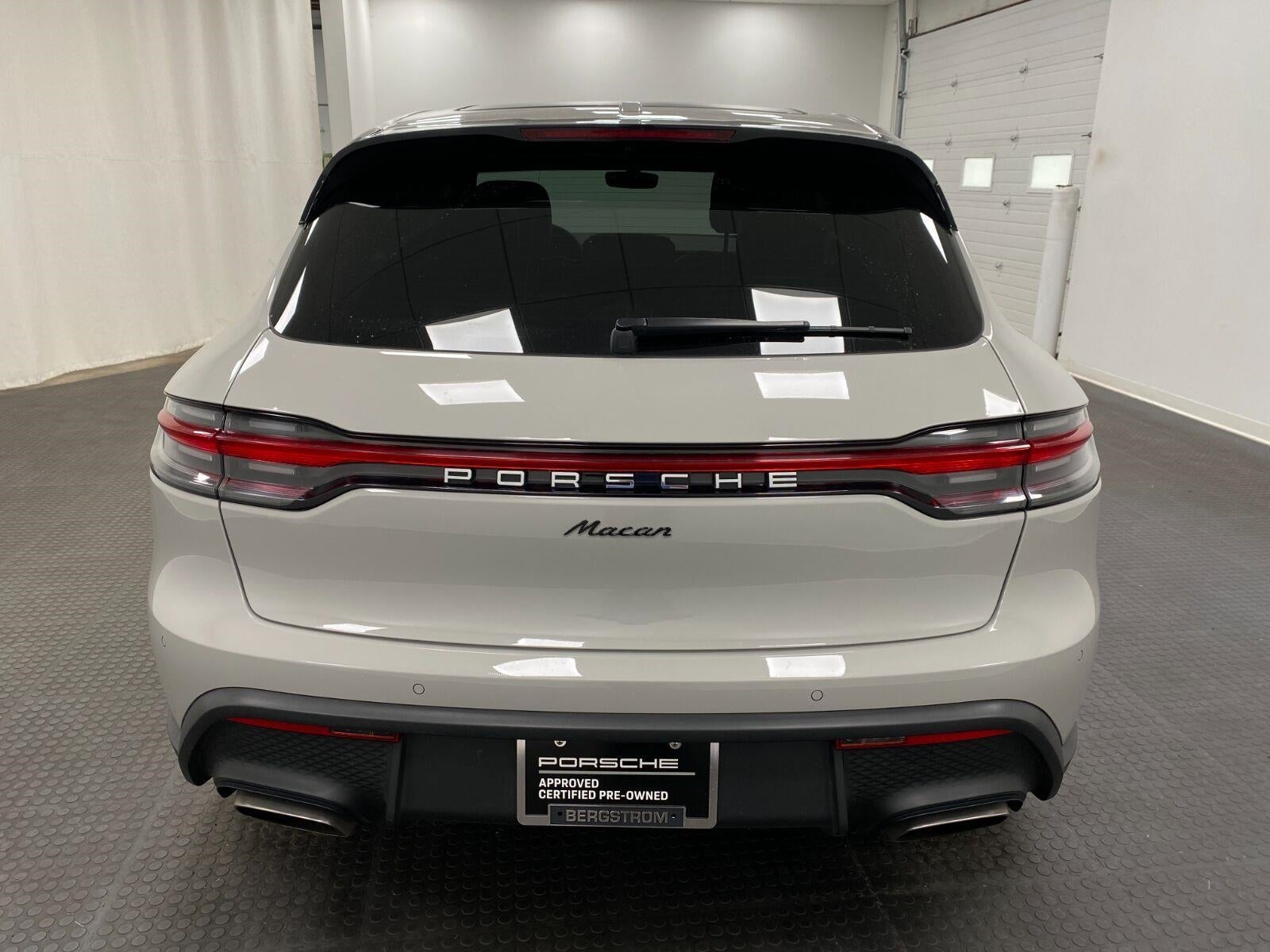 2025 Porsche Macan AWD