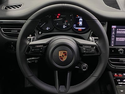 2026 Porsche Macan AWD