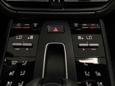 2026 Porsche Macan AWD