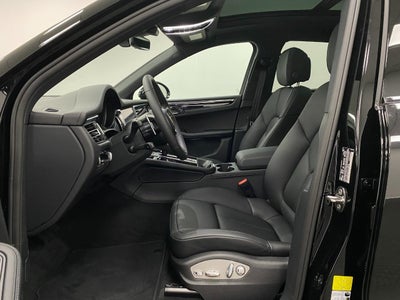 2026 Porsche Macan AWD