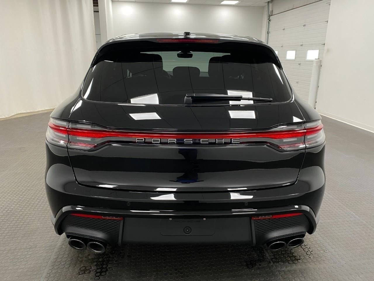 2026 Porsche Macan AWD