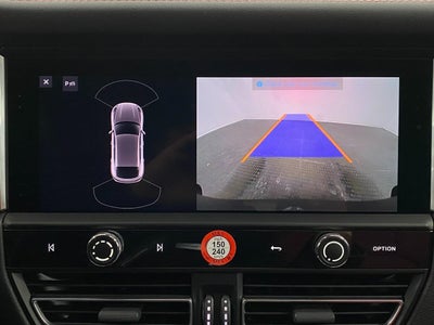 2026 Porsche Macan AWD