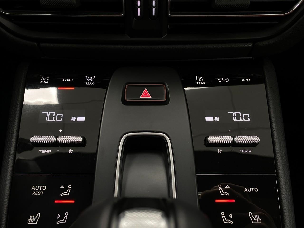 2026 Porsche Macan AWD