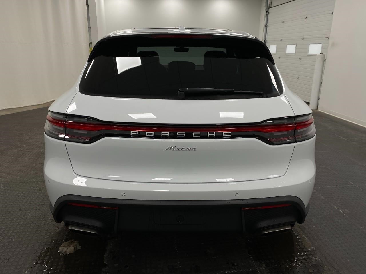 2026 Porsche Macan AWD