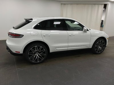 2026 Porsche Macan AWD