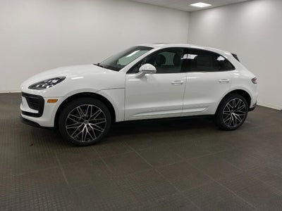 2026 Porsche Macan AWD