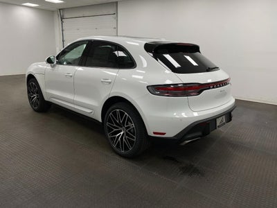 2026 Porsche Macan AWD