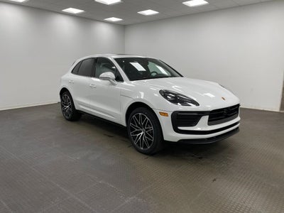 2026 Porsche Macan AWD