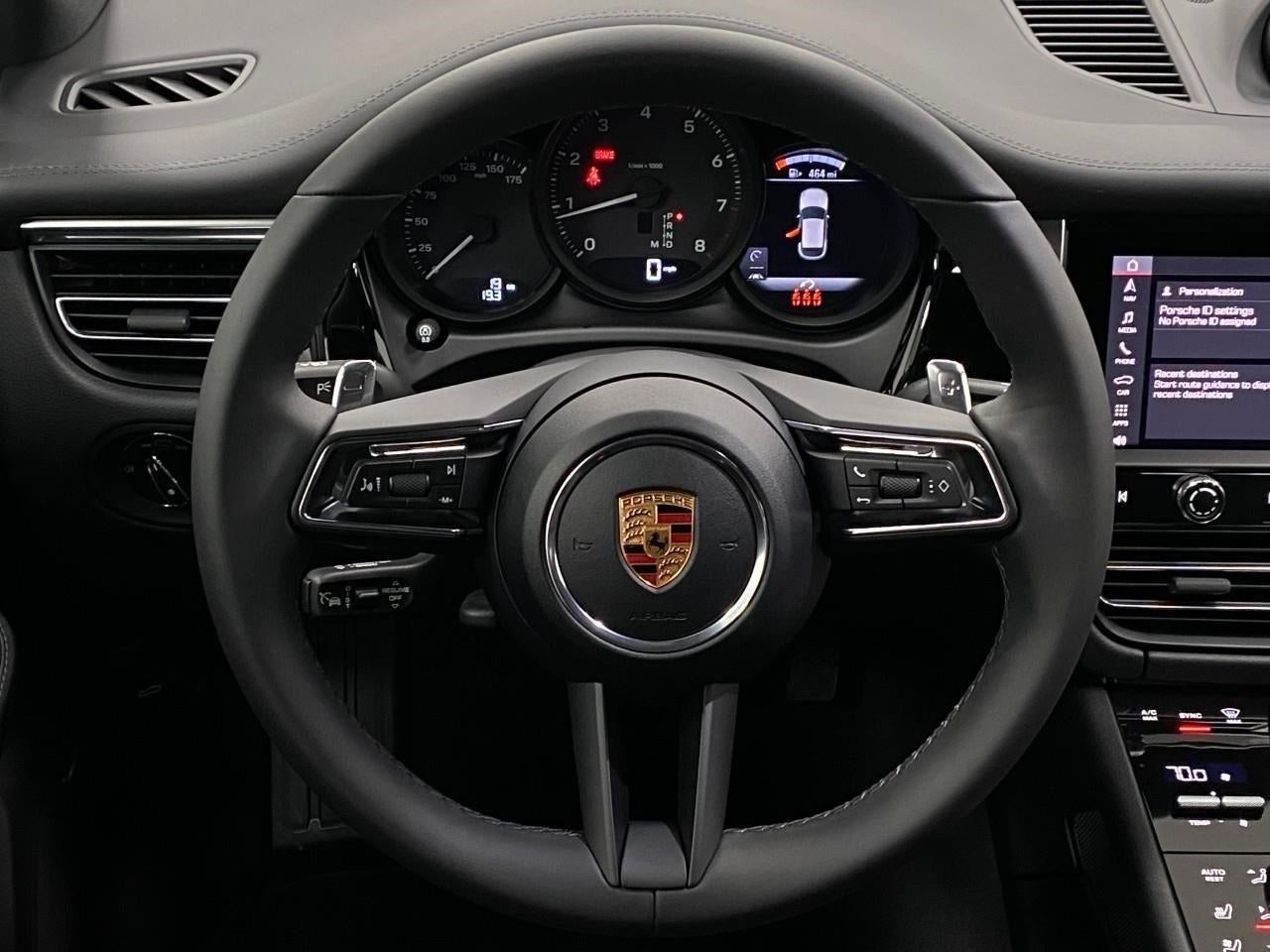 2026 Porsche Macan AWD
