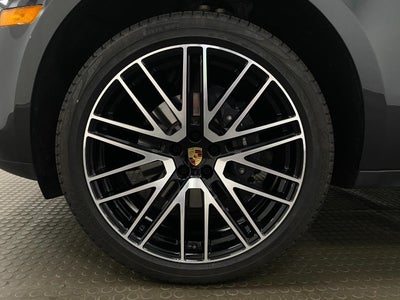 2026 Porsche Macan AWD