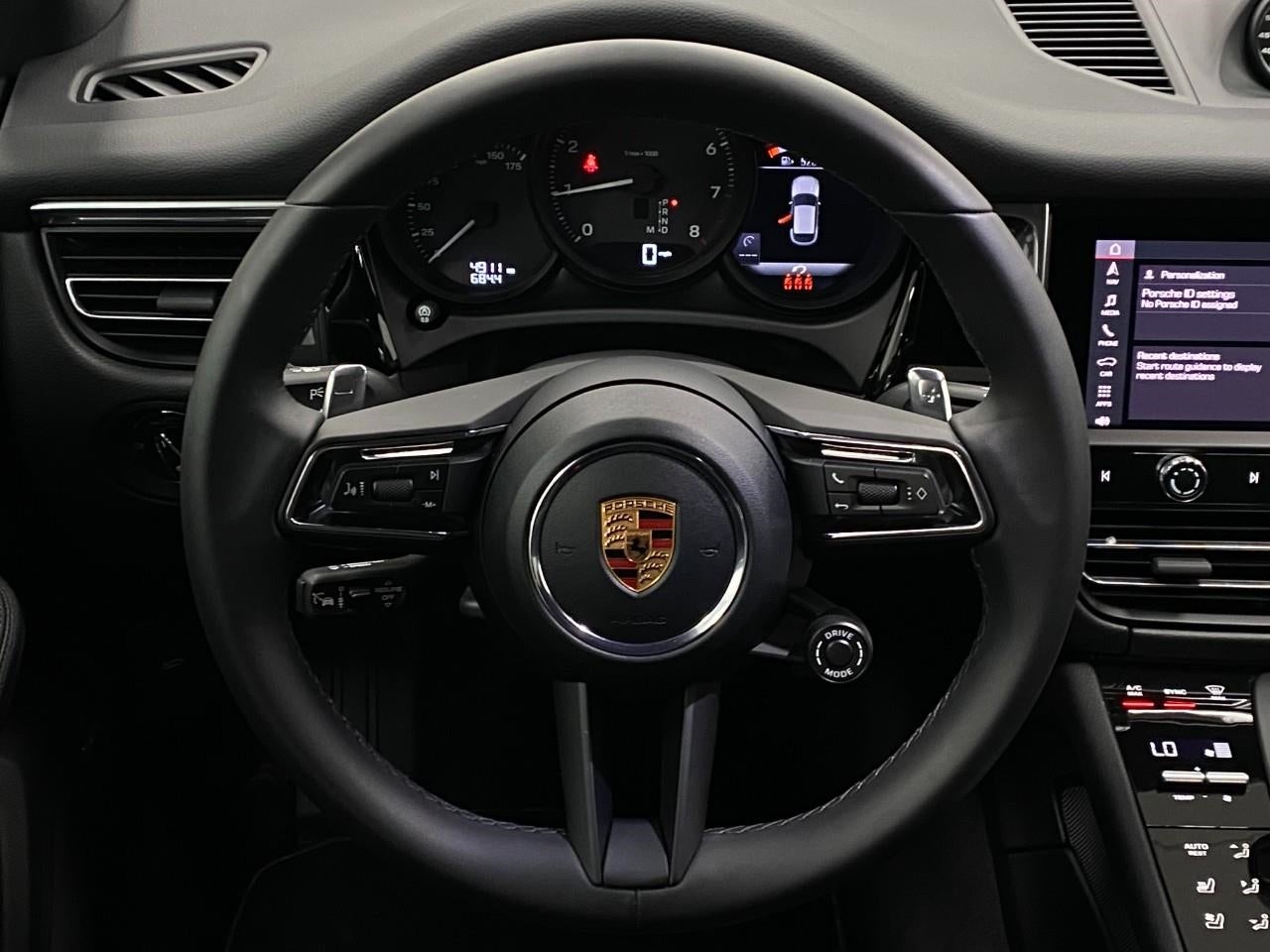 2026 Porsche Macan AWD
