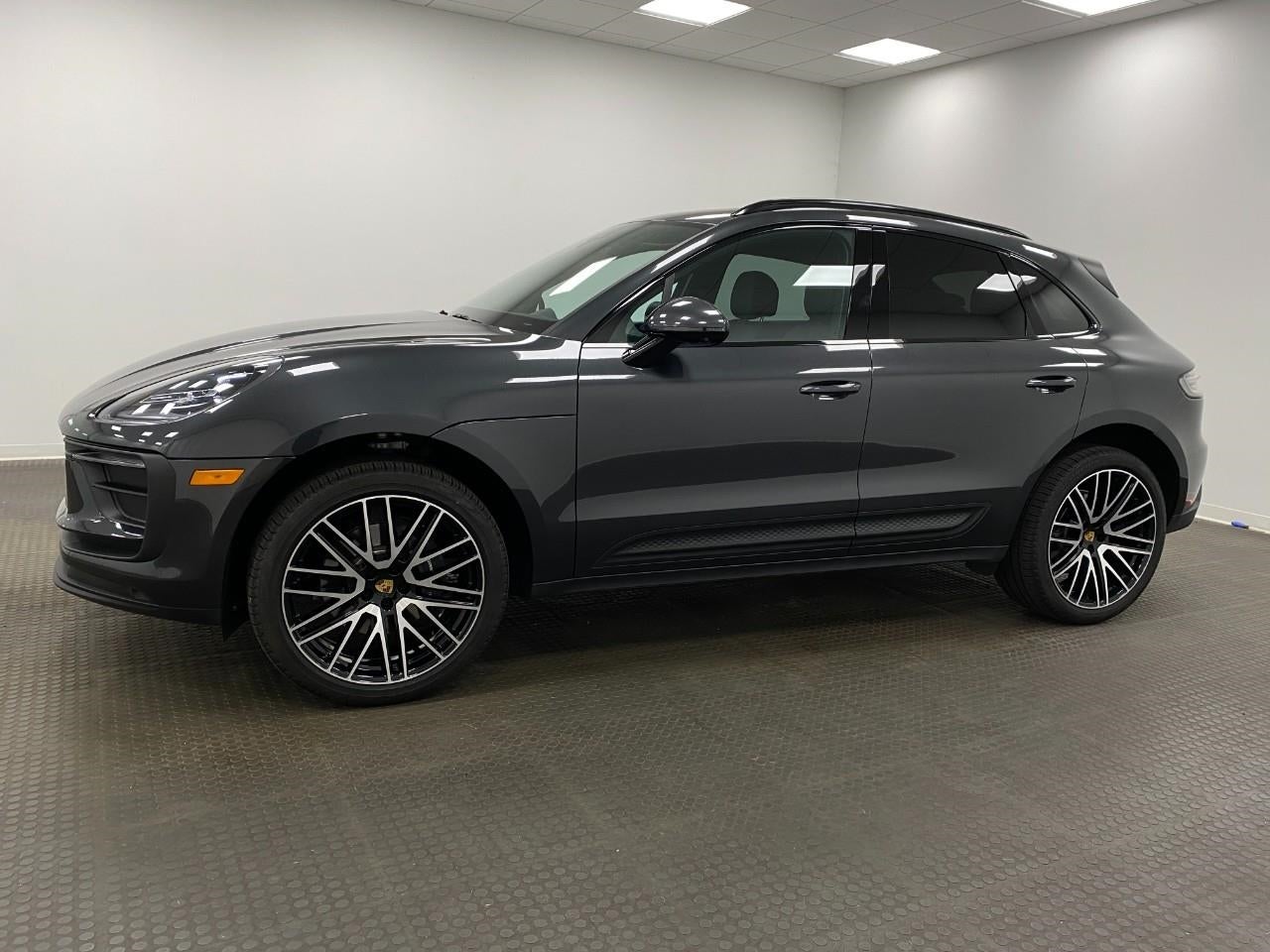 2026 Porsche Macan AWD