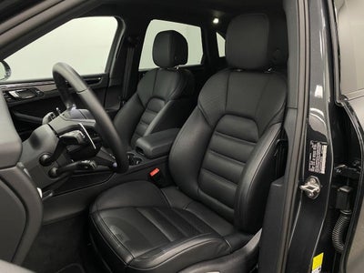2026 Porsche Macan AWD