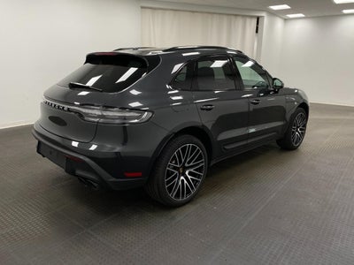 2026 Porsche Macan AWD