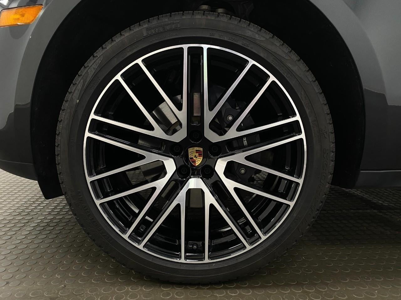 2026 Porsche Macan AWD