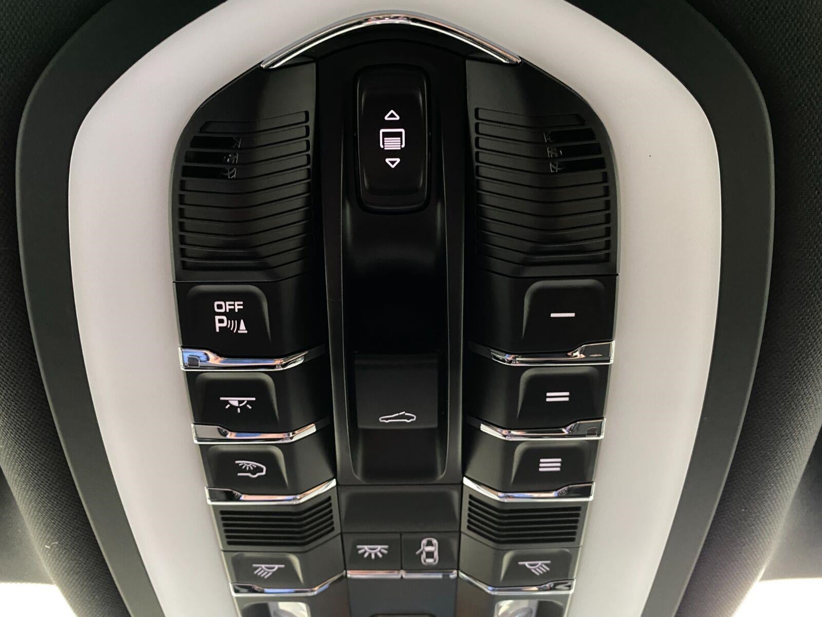 2026 Porsche Macan T