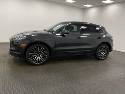 2025 Porsche Macan AWD