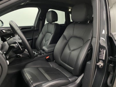 2025 Porsche Macan AWD