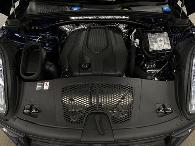 2026 Porsche Macan AWD