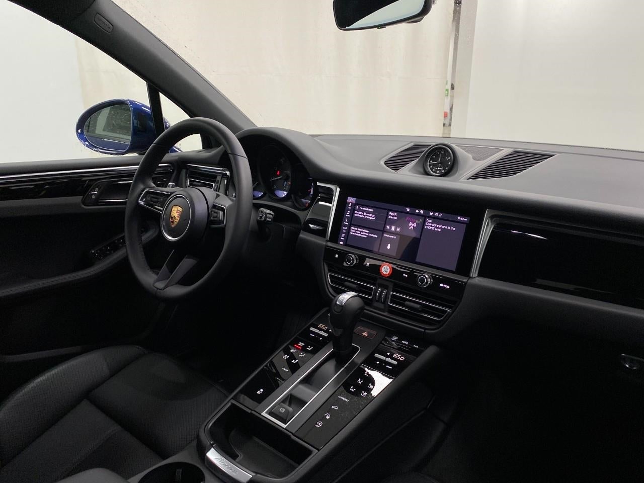 2026 Porsche Macan AWD