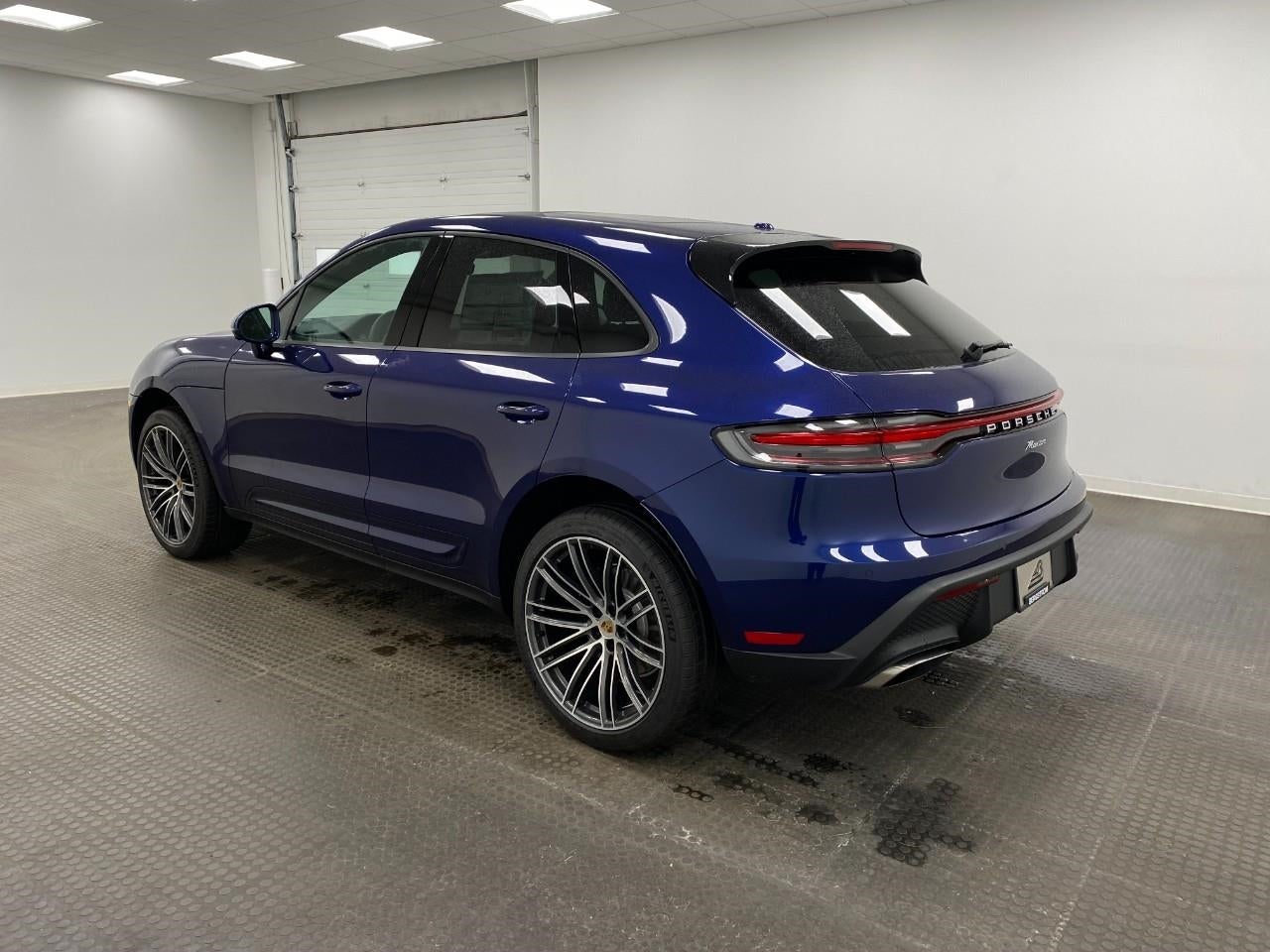 2026 Porsche Macan AWD