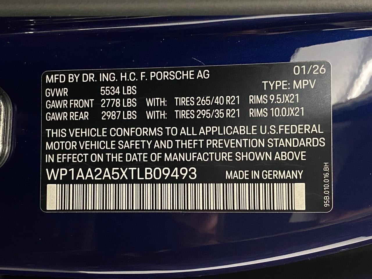 2026 Porsche Macan AWD