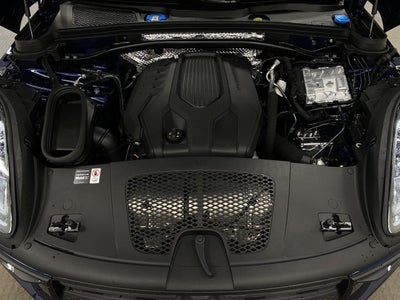 2026 Porsche Macan AWD