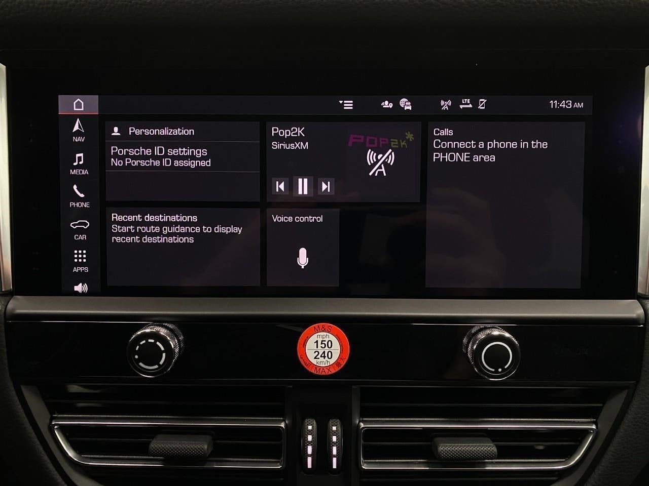 2026 Porsche Macan AWD