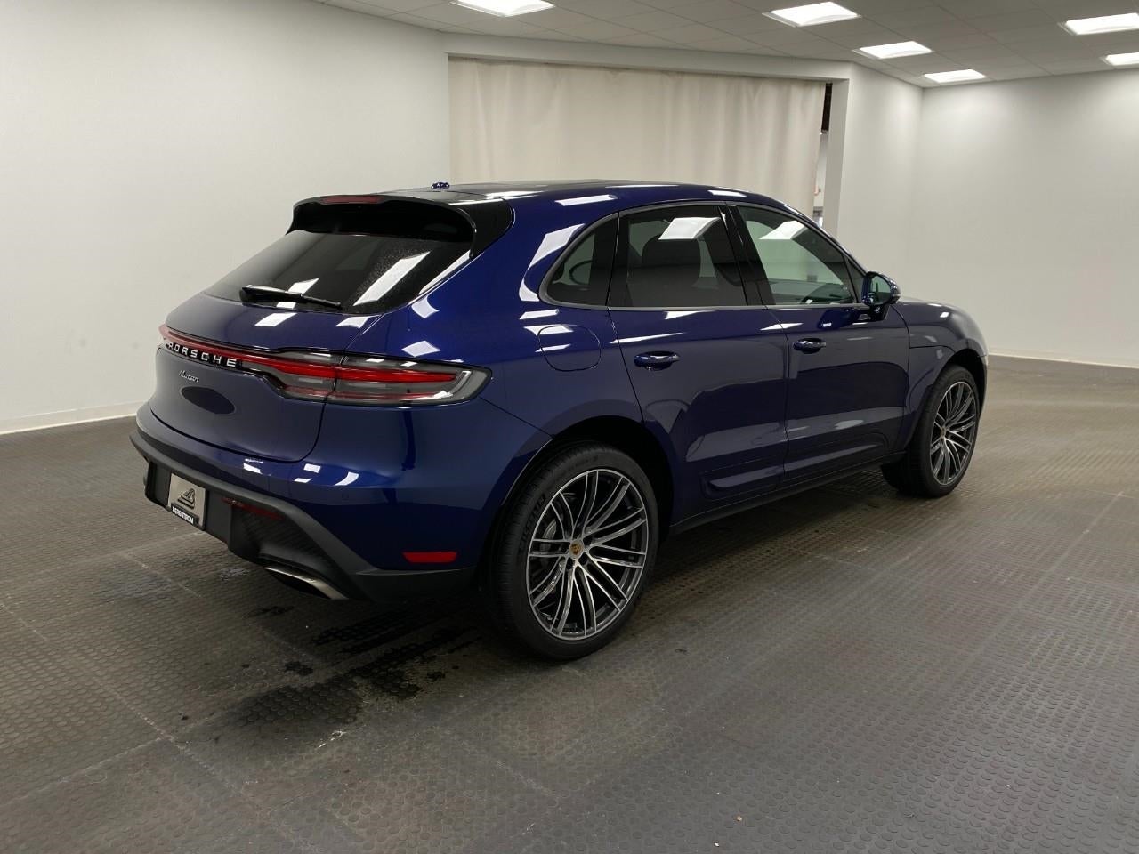 2026 Porsche Macan AWD
