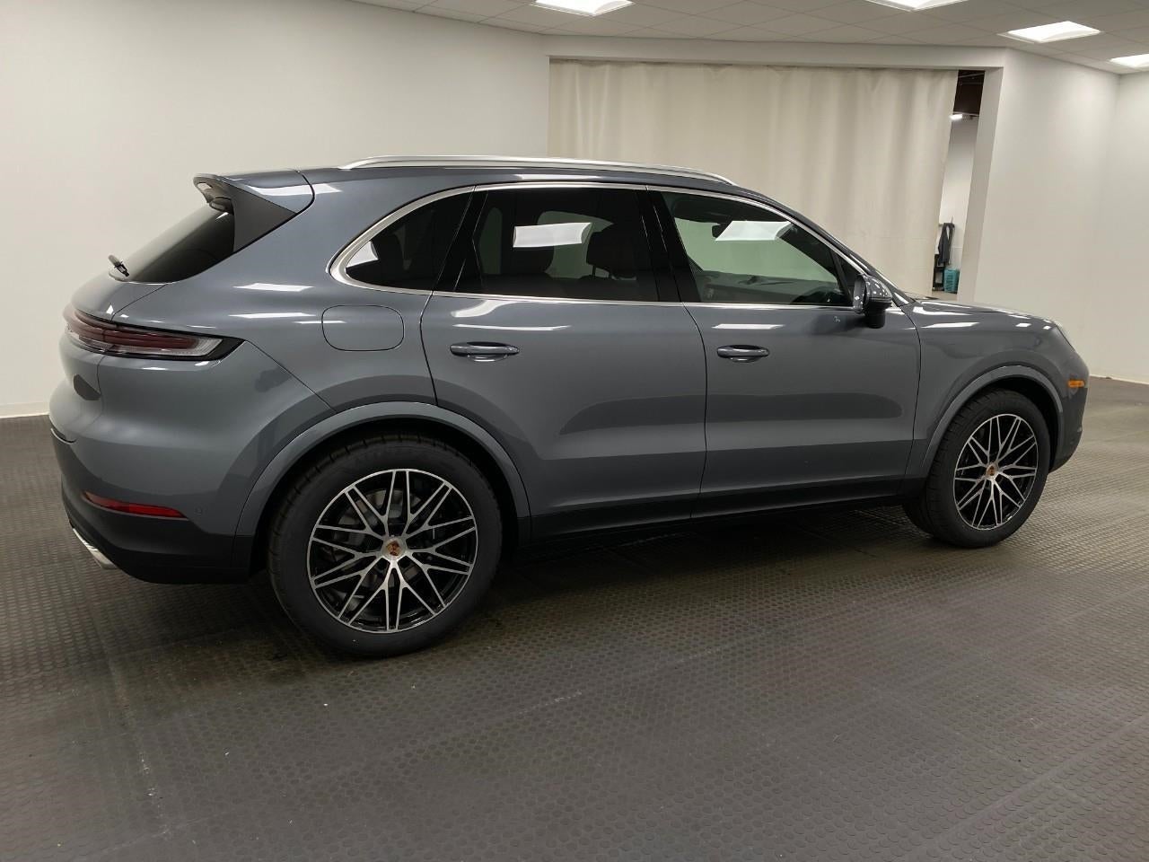 2026 Porsche Cayenne Base - Photo 50