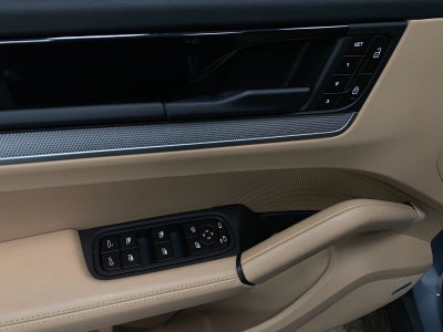 2026 Porsche Cayenne AWD