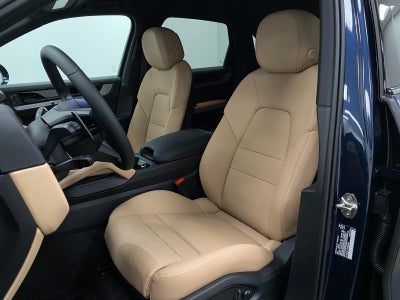 2026 Porsche Cayenne AWD