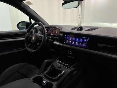 2026 Porsche Cayenne AWD