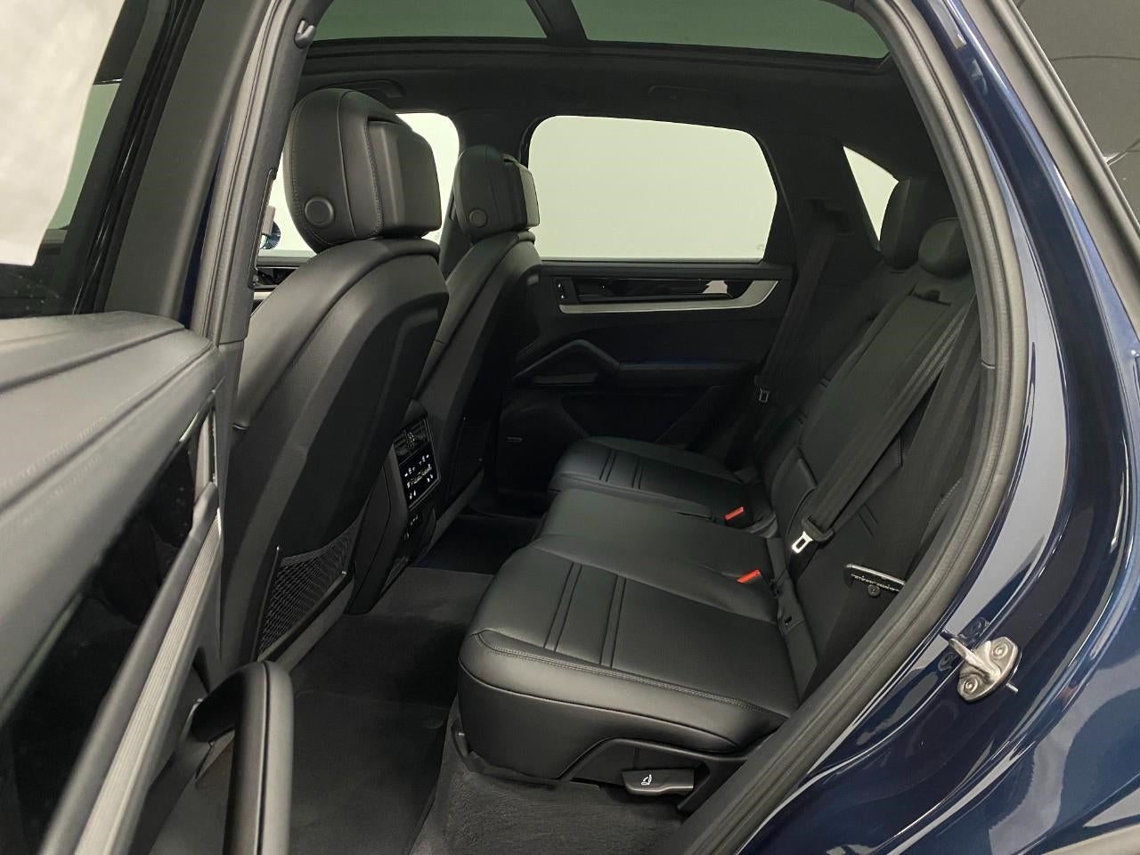 2026 Porsche Cayenne AWD