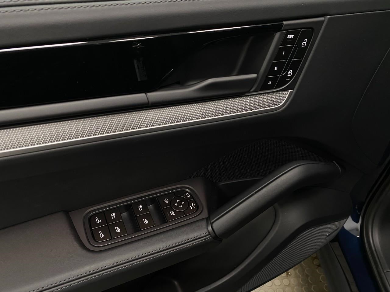 2026 Porsche Cayenne AWD