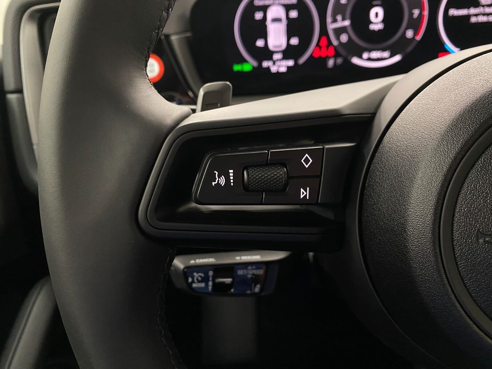 2026 Porsche Cayenne AWD