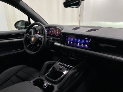 2026 Porsche Cayenne AWD