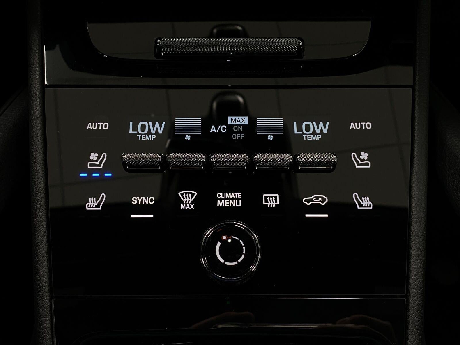 2026 Porsche Cayenne AWD