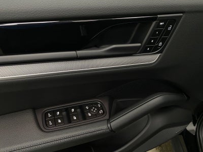 2026 Porsche Cayenne AWD